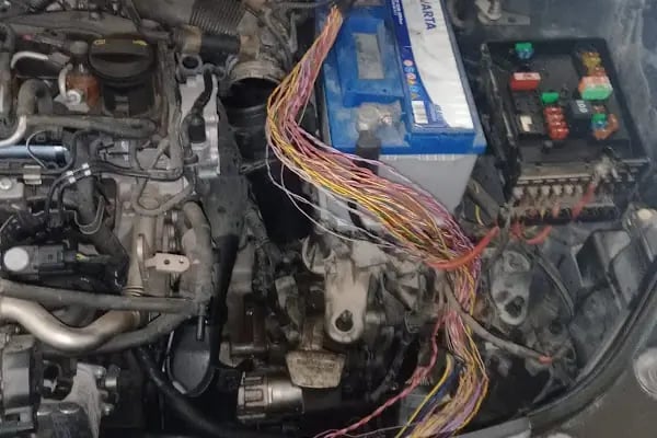 ÖZ-EL AUTO VOLKSWAGEN SKODA SEAT AUDİ PORSCHE TAMİR BAKIM SERVİSİ YEDEK PARÇA - Resim 17