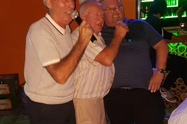Happy Karaoke Pub - Resim 20