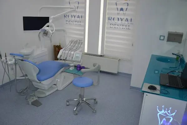 Royal Dental Diş Kliniği - Resim 15