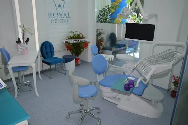 Royal Dental Diş Kliniği - Resim 17