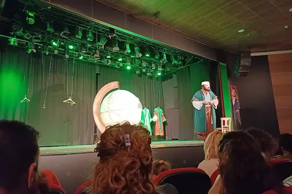 Manisa Belediyesi Şehir Tiyatrosu Salonu - Resim 9