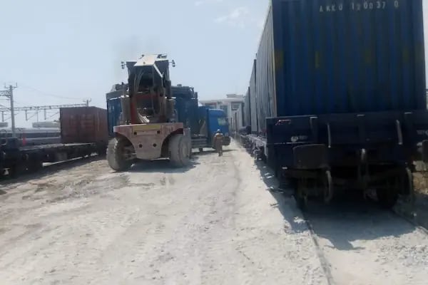 Taşkent Tren İstasyonu - Resim 14
