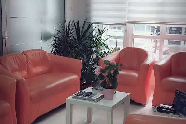 Cebeci Diş Kliniği Dt Semiha Tad - Resim 6