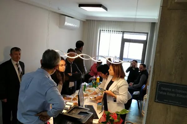 Dentplant Ağız Ve Diş Sağlığı Polikliniği - Emre YANARAL - Resim 2
