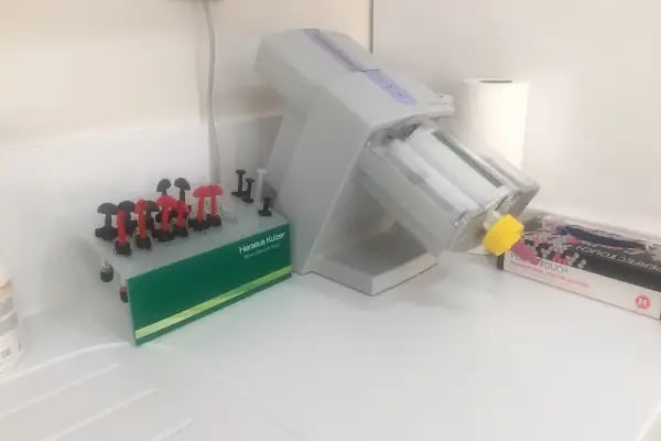 Dentplant Ağız Ve Diş Sağlığı Polikliniği - Emre YANARAL - Resim 3