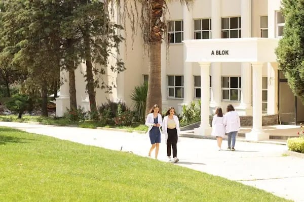 Kocaeli Sağlık ve Teknoloji Üniversitesi - Resim 11