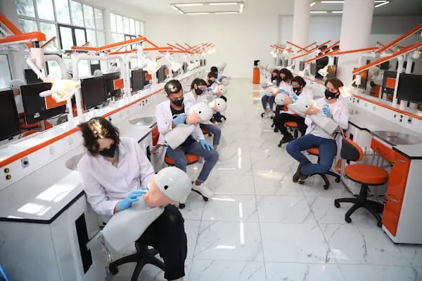 Kocaeli Sağlık ve Teknoloji Üniversitesi - Resim 7