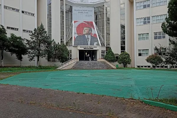 Kocaeli Sağlık ve Teknoloji Üniversitesi - Resim 6