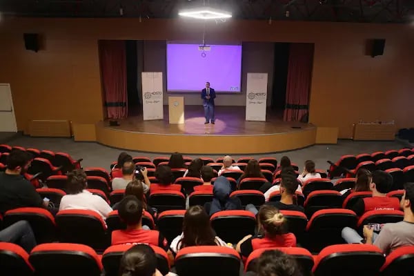 Kocaeli Sağlık ve Teknoloji Üniversitesi - Resim 9