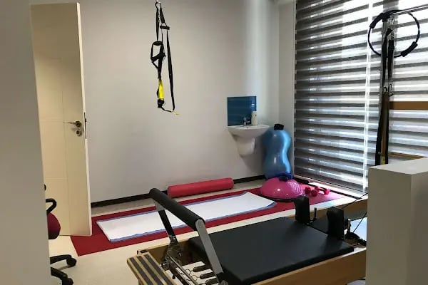 Prof. Dr. Ufuk Aydınlı Bursa Muayenehane - Resim 6