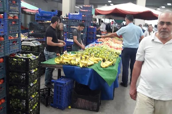 Işıkkent Kapalı Pazar Yeri - Resim 1