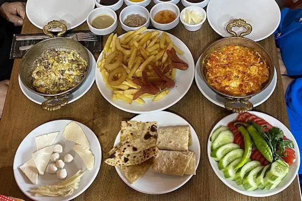 Divan-ı Serra - Resim 1