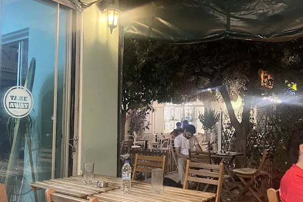 Berlin Coffee Shop Bornova - Resim 1