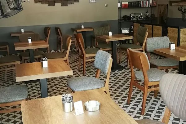 Hunters Cafe Hookah - Resim 2