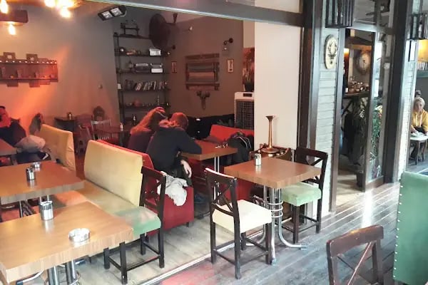 Hunters Cafe Hookah - Resim 5