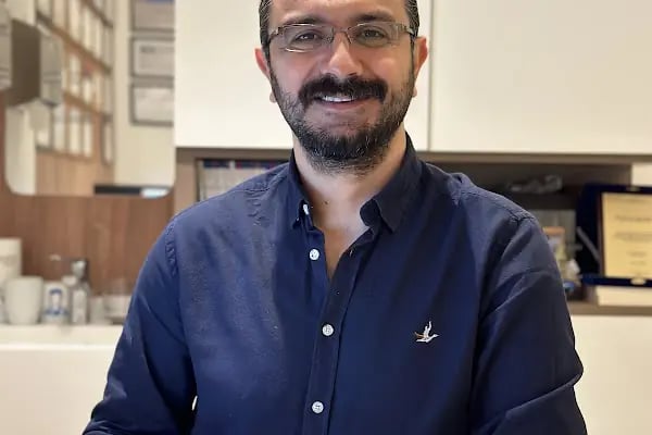 Prof. Dr. Ahmet Öğrenci - Resim 2