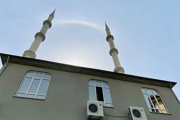 Emine Özmüftüoğlu Cami - Resim 7