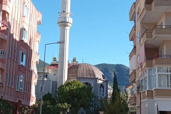 Emine Özmüftüoğlu Cami - Resim 16