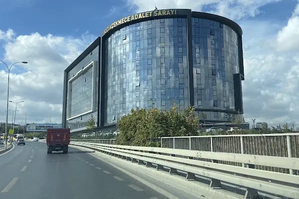 Küçükçekmece Adalet Sarayı - Resim 3