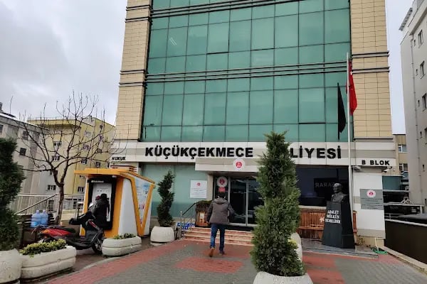 Küçükçekmece Adalet Sarayı - Resim 4