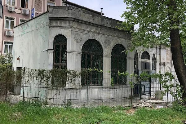 Oğlanlar Türbesi - Resim 1