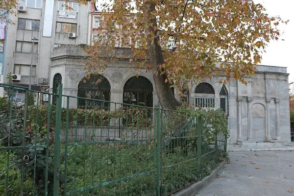 Oğlanlar Türbesi - Resim 14