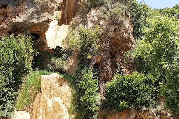 Uçanca Şelalesi - Resim 2