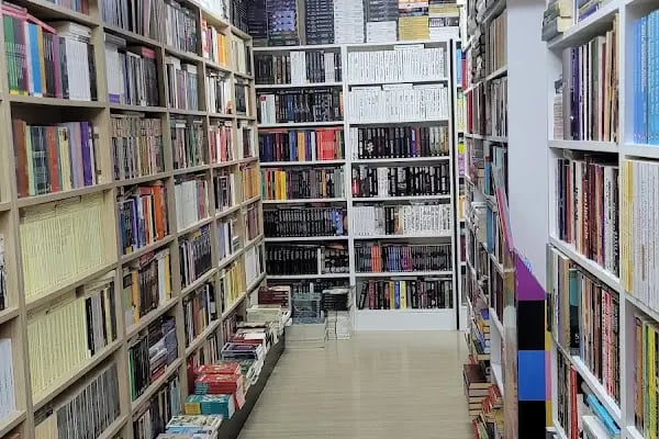 Kitapçı Yavuz - Resim 5