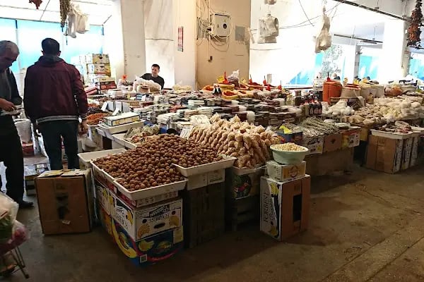 Karşıyaka Çok Katlı Pazar Yeri - Resim 1