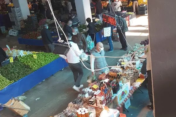 Karşıyaka Çok Katlı Pazar Yeri - Resim 2