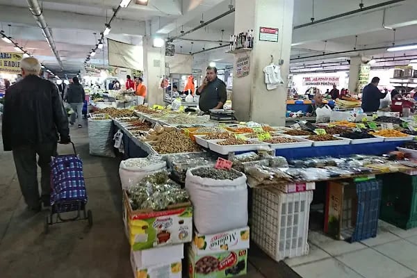 Karşıyaka Çok Katlı Pazar Yeri - Resim 12