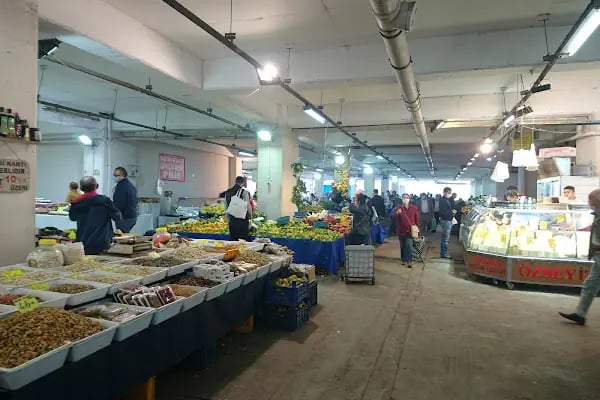 Karşıyaka Çok Katlı Pazar Yeri - Resim 4