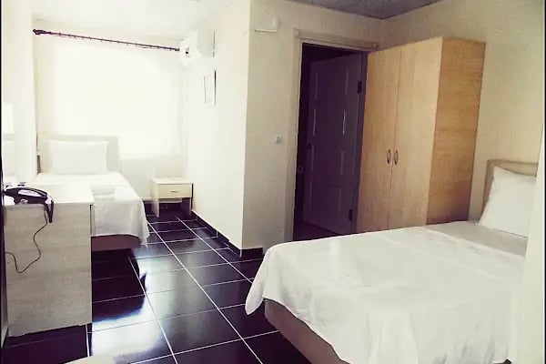 GÖLCÜK SARAL OTEL - Resim 4