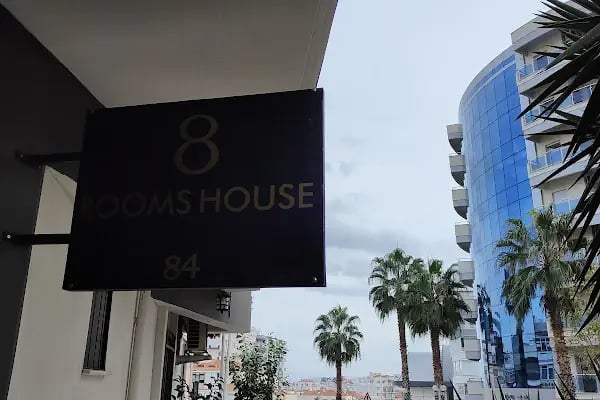 8 Rooms House - Resim 14