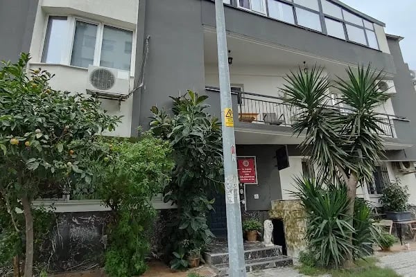 8 Rooms House - Resim 17