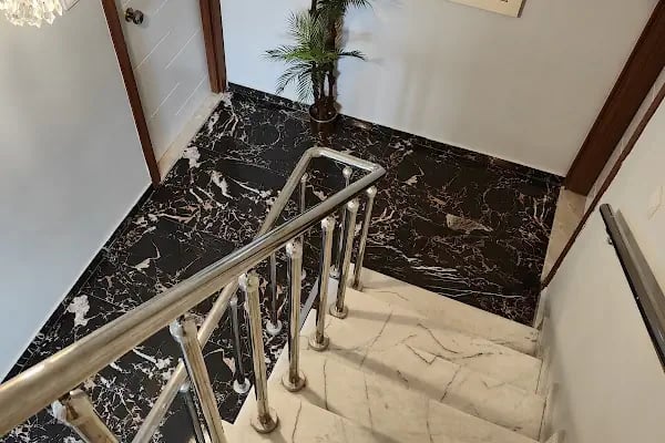8 Rooms House - Resim 13