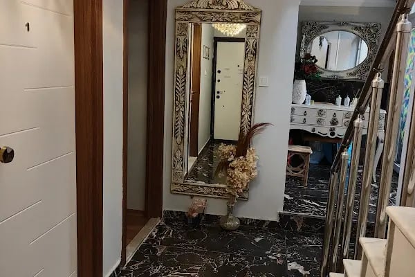 8 Rooms House - Resim 10
