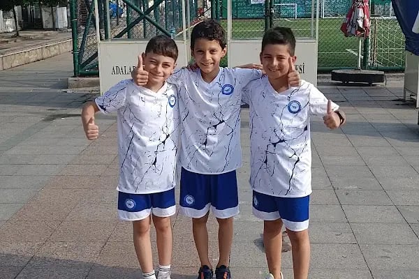 Yakacık Yüzme Havuzu Kartal - Ata Yüzme Kursu - Resim 8