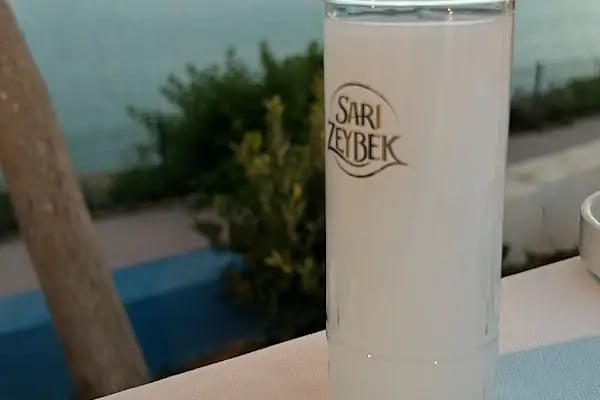Koyu Mavi Balık Restaurant - Resim 12