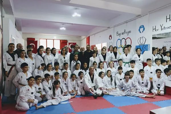 Şampiyon Yıldızlar Spor Kulübü - Resim 2