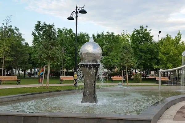 Ataşehir Belediyesi 80. Yıl Cumhuriyet Parkı - Resim 3