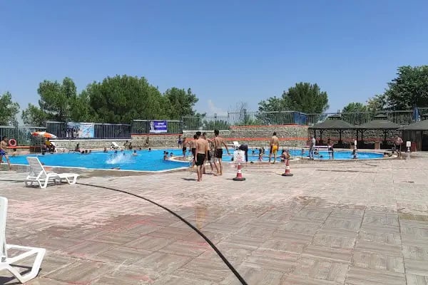 Halil Doğan (İsotçu) Yüzme Havuzu - Resim 3