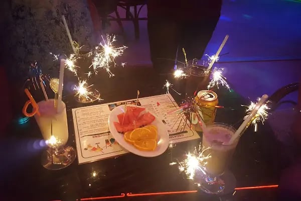 ATLANTİS BAR - Resim 6