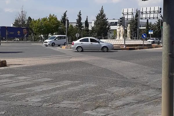 Burç kavşağı tramvay durağı - Resim 5