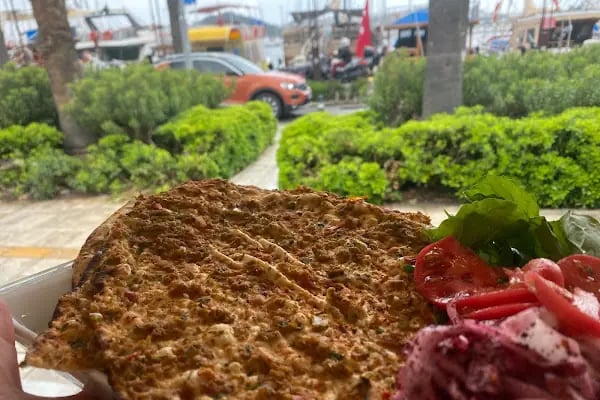 YALI (Pide-Lahmacun Çorba-Pizza) - Resim 2