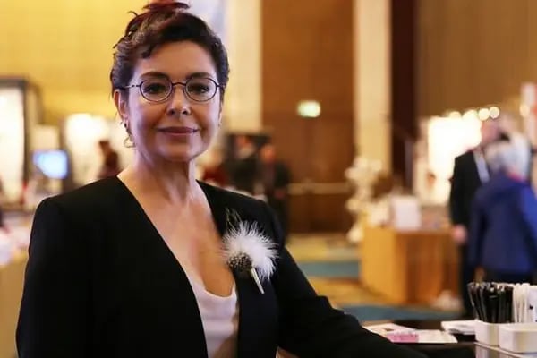 Dermatolog Prof.Dr.Rana Anadolu-Dermatolog Ankara-Dermatoloji-Dermatoloji Kliniği-Dermatoloji Uzmanı-Cilt Hekimi-Tavsiye - Resim 1