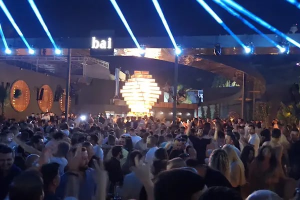 Bai Bayraklı - Resim 15