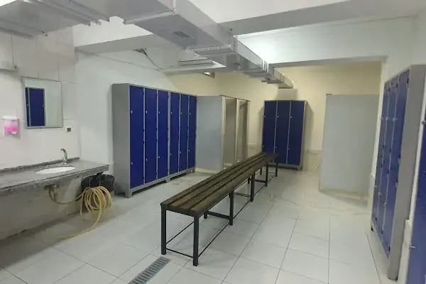 Karşıyaka Belediyesi Yüzme Havuzu - Resim 6