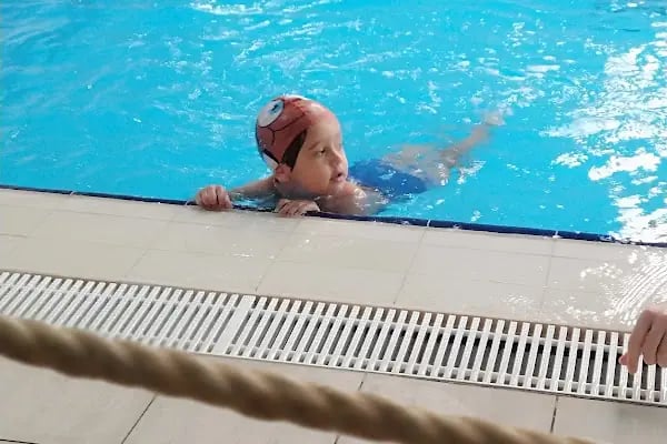 Karşıyaka Belediyesi Yüzme Havuzu - Resim 5