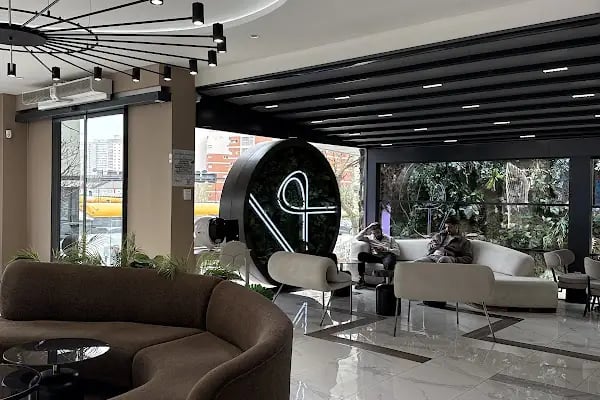 Vialife Clinic | Poliklinik | Saç Ekimi | İp Askı | Dolgu | PRP | Diş Kliniği - Resim 12